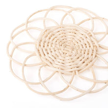 Load image into Gallery viewer, Natural Rattan Coaster Set