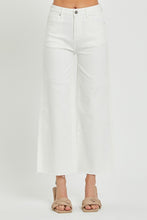 Load image into Gallery viewer, Claire Cropped Jeans - White
