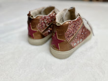 Load image into Gallery viewer, Riley Sneaker - Rose Gold Glitter
