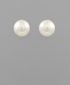 Pearl Studs (Large)