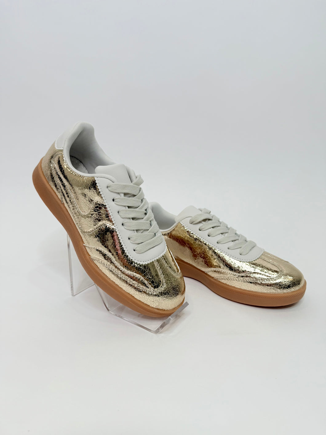 Luxe Sneakers - Gold