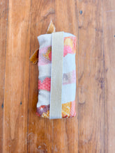 Load image into Gallery viewer, Madly Rich Book Buddy - Pink/Brown
