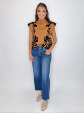 Load image into Gallery viewer, Effortless Edge Top - Camel
