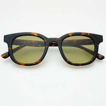 Load image into Gallery viewer, Freyrs Jasper Acetate Sunglasses - Tortoise/Green
