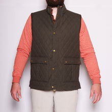 Load image into Gallery viewer, Southern Point Heritage Wax Cotton Vest - Pine
